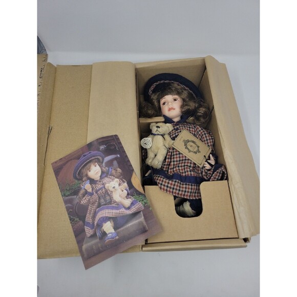 Boyds Bears Yesterdays Child Doll Allison #4592 / 5000 Birdwatching w/COA 1999 - Picture 3 of 16